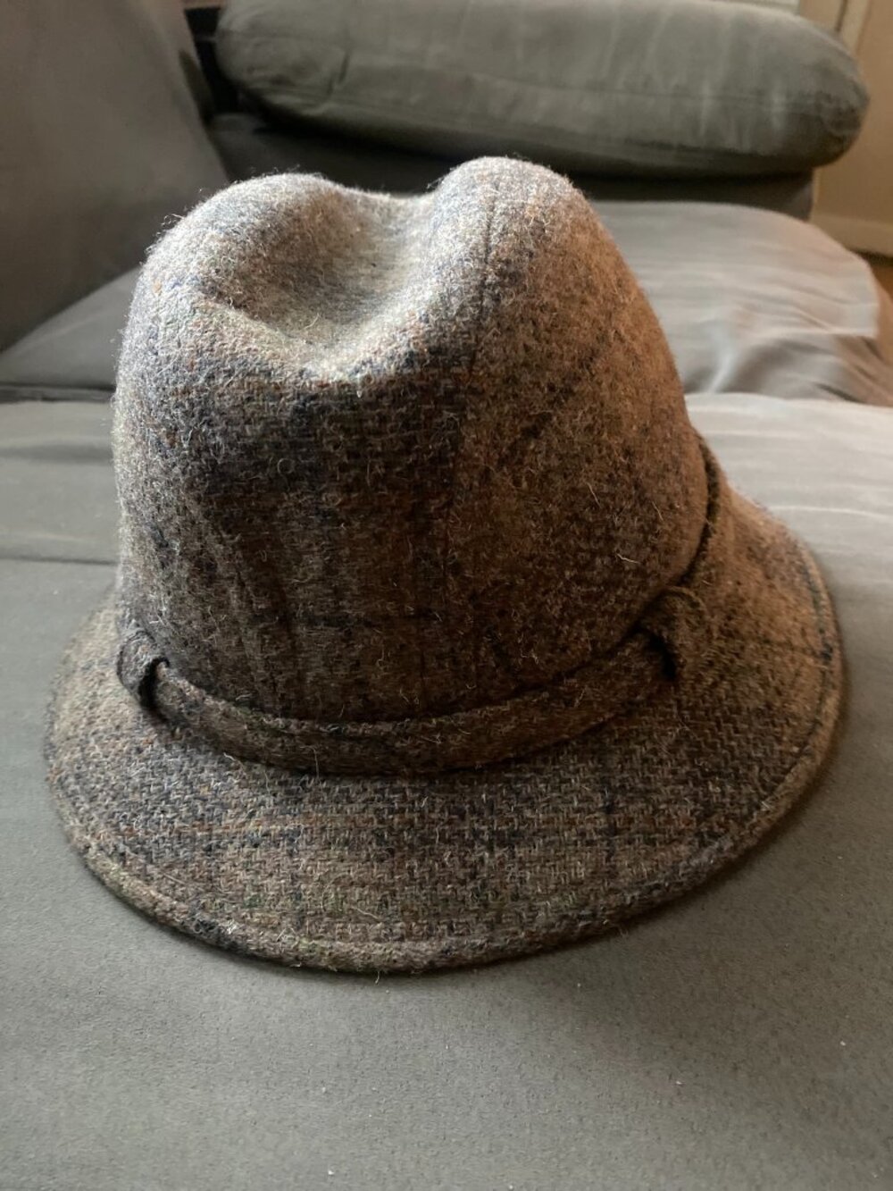 Vintage London Fog Tweed Trilby Hat, Feather Band, Classic Satin Lining, 7 3/8